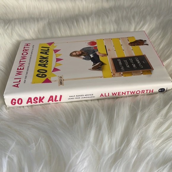 Go Ask Ali - Ali Wentworth - Picture 8 of 8